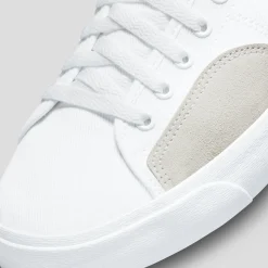 NIKE SB 