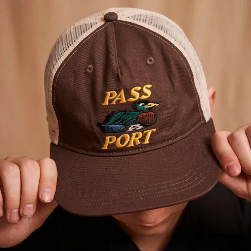 Pass~Port Fast Duck Workers Trucker - Cream / Elm